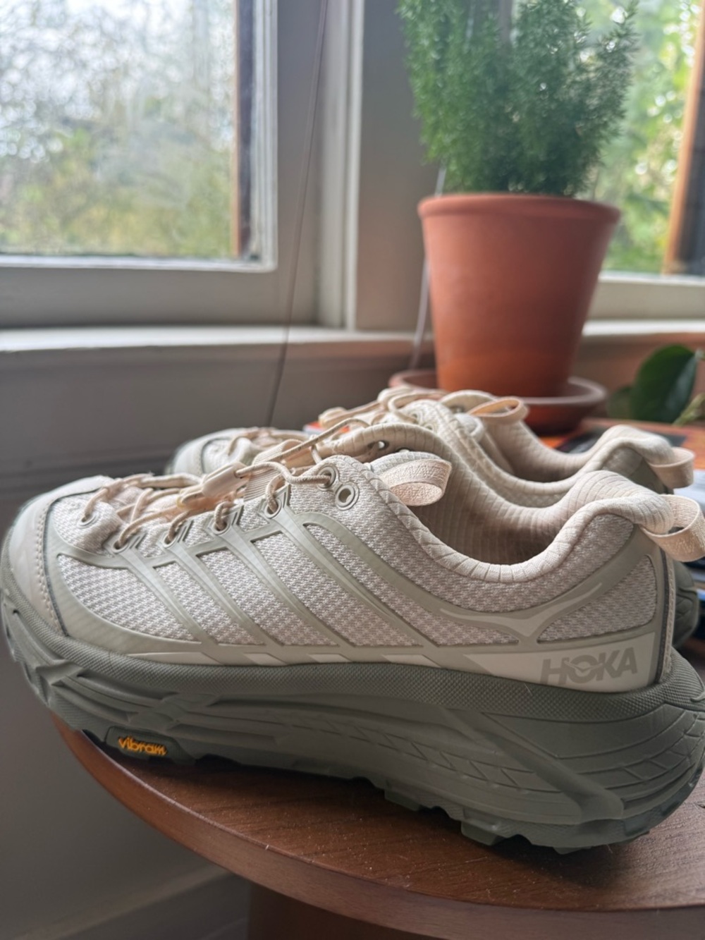 HOKA Mafate Three2